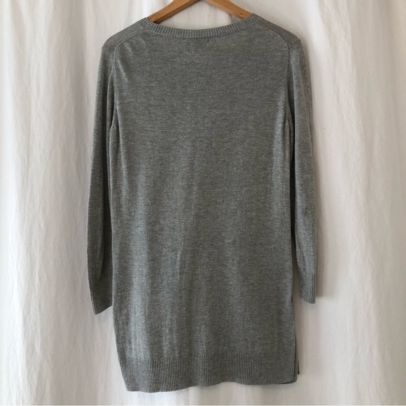 ⭐️2/$20⭐️ GAP gray lightweight sweater with side slit detail. size S - Picture 2 of 9